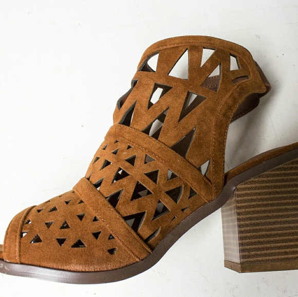 Cognac open toed wedge pump size 10 - Picture 1 of 1
